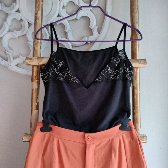 🔴 Deep Grey Strappy Lace Top - Picture 4 of 13